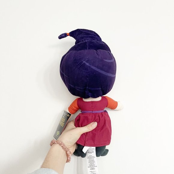 ✨ NWT Disney Hocus Pocus Mary Sanderson Plush | Disney - Picture 3 of 4